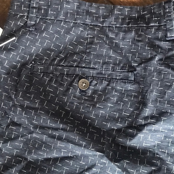 CALVIN KLEIN SHORTS - Picture 7 of 7